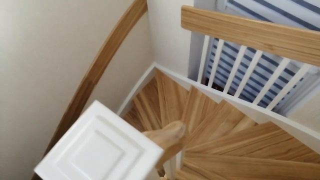 Лестница в белом 2.mp4