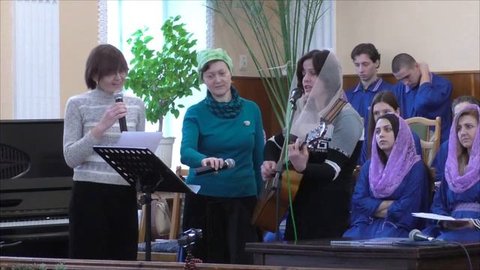 В тихий праздничный час...