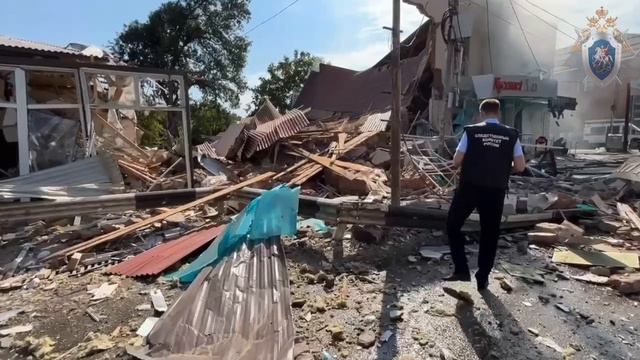 В Апшеронске на Кубани торговый центр рухнул от взрыва газа