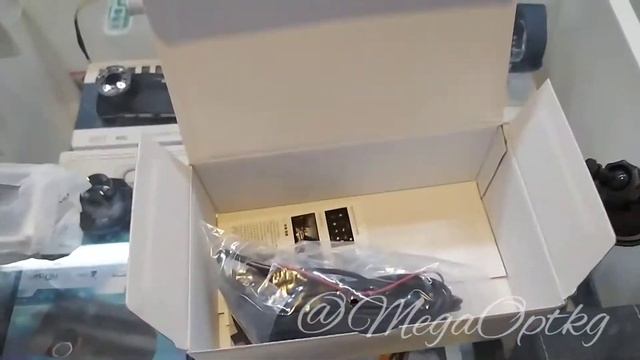Авторегистратор с камерой заднего вида, Шикарной съёмкой днём и ночью.