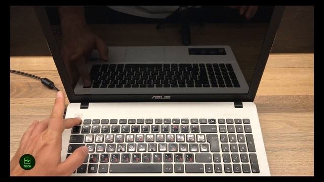 Asus X552C laptop How to enter BIOS Setup  Boot Menu 4K video
