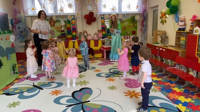 Песня с движениями 