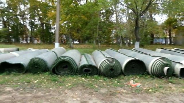 Укладка нового газона на стадионе Строитель Комсомольск