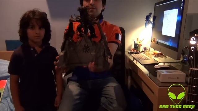 The Elder Scrolls V Skyrim Collector's Edition Unboxing + Gameplay *SPECIAL GUEST*