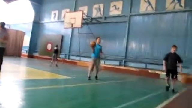Детский баскетбольный праздник.Видео KingiseppNews.Ru