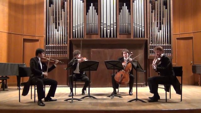Haydn quartet op 76 no 1 menuet - Квартет "Паганини"