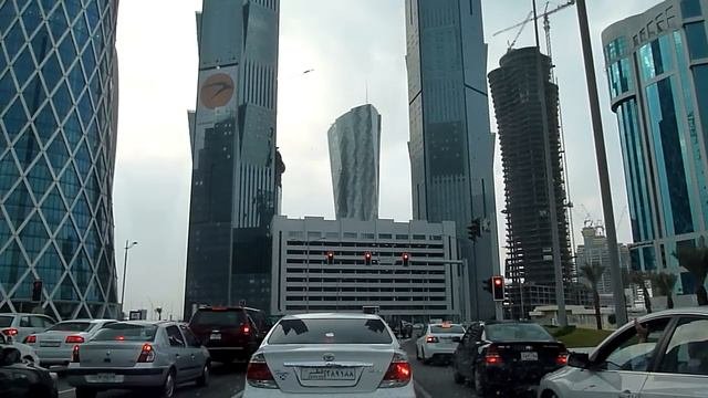 Qatar/Doha - на машине через центр Дохи