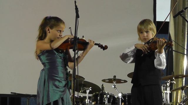 Five Pieces For Two Violins and Piano 1 Prelude oraz 2 Gavotte, Dmitri Shostakovich