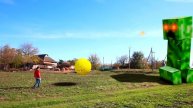 Real Life Minecraft vs Pacman 2