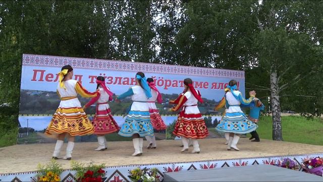 Марийский танец. Радует ансамбль 21 КУРЫМ. Видео Хайбуллина Василия