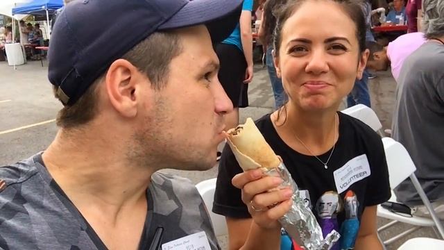 ЦЕРКОВЬ КОРМИТ. Остин, Техас / Austin, Texas