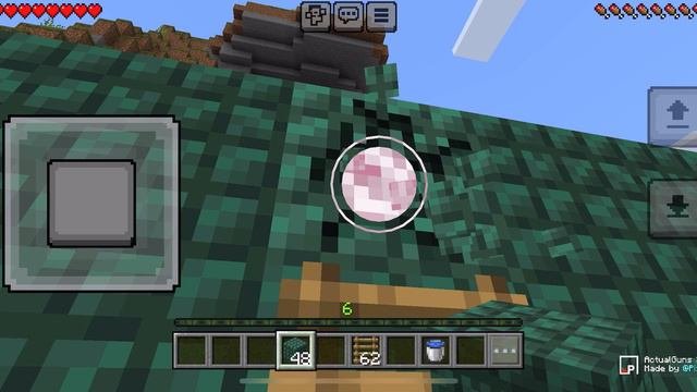 Поспорили с жителям кто лучше построить в Minecraft