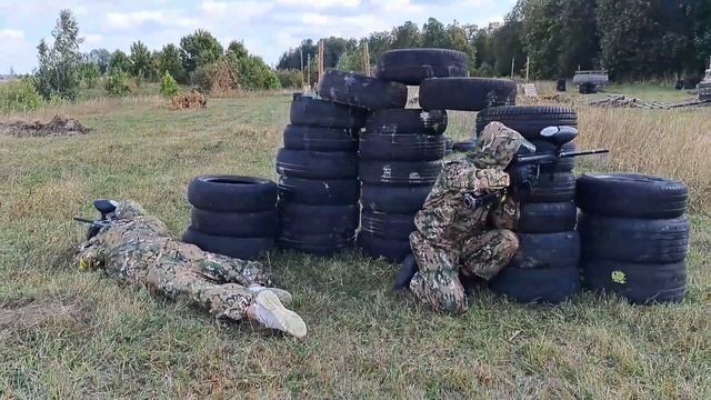 Не снимай маску на игровом полешары свистят над головойлетние денькиодин убрал троих