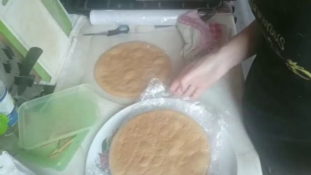 День рождения дочери: делаю торт/ рецепт медовика и кремчиза для него/ пряники