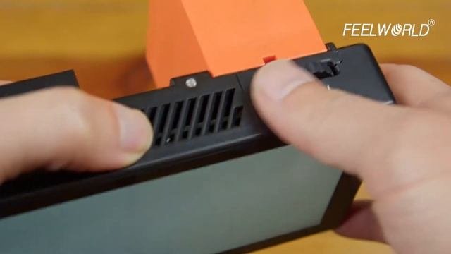 FEELWORLD LUT5 Review 5.5 Touch Outdoor Monitor 3000NITS Brightness-YMR2023