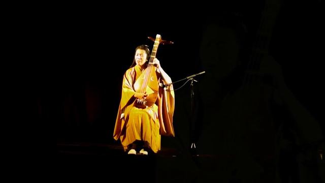 Yoshitsune by Junko Ueda satsuma biwa in Valleraugue France