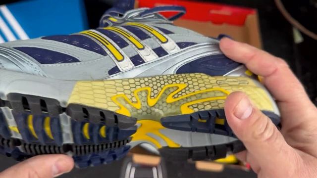 БОЛЬШАЯ РАСПАКОВКА КРОССОВОК: New Balance 610 Mizuno Wave Rider Beta Adidas ZX8000