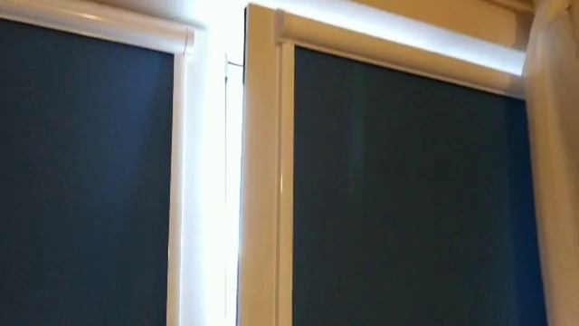 Blackout в детскую комнату. Кассетные рулонные шторы Уни 2 для детской, в ткани black-out синий