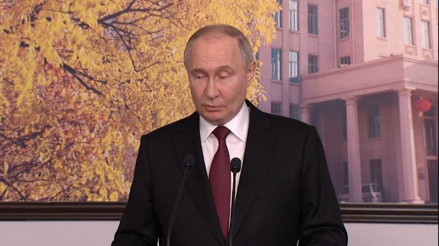 Владимир Путин: У России нет планов брать Харьков