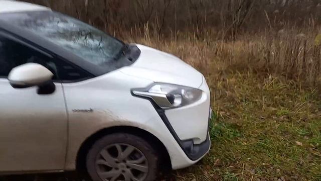 Toyota Sienta часть 1