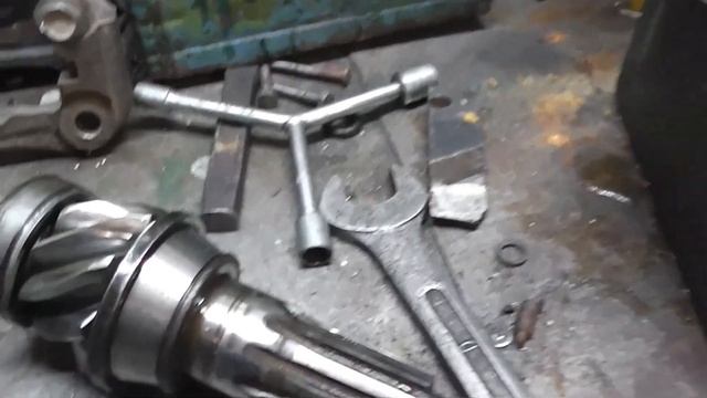 Как выпрессовать бугельные подшипники На УАЗике