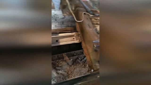 ВАЗ 2110 - сварка днища, замена поддомкратников