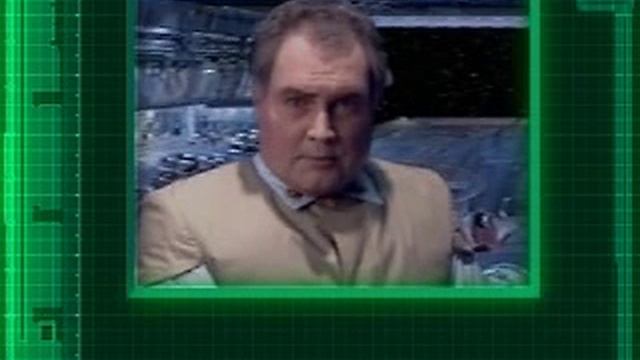 Millennium  Falcon Playset - Commander - 17done.avi