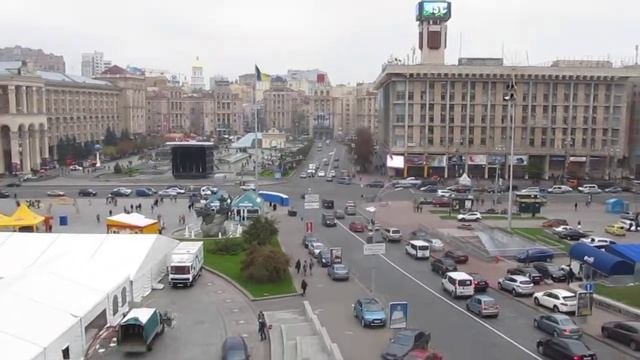 Киев. ТЦ GlobusГлобус. Майдан Независимости. Ненормативная лексика.