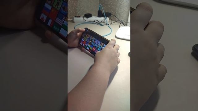 Илья играет в стандофф 2 и открывает кейсы ..mp4