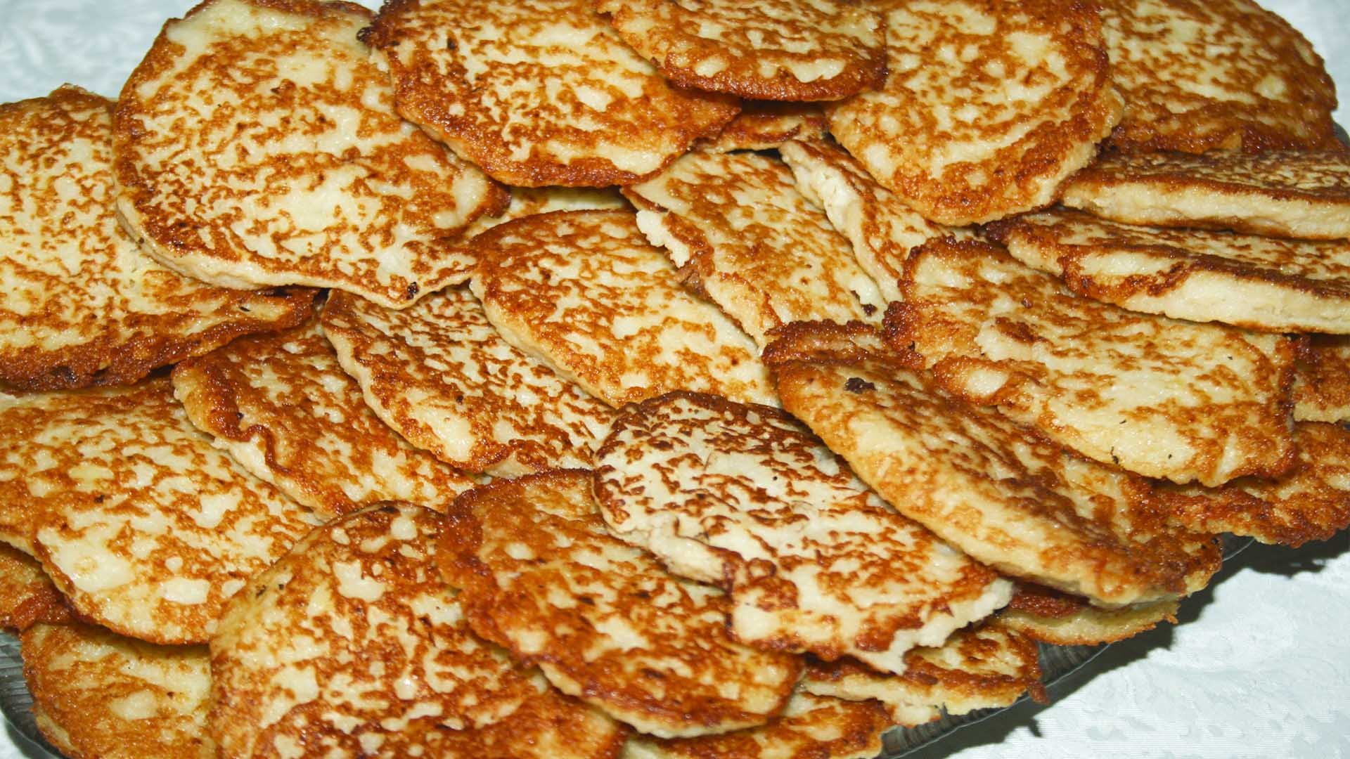 Картофельные драники на сковороде. Простой и быстрый рецепт