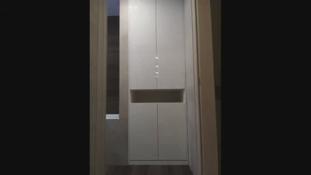Шкаф в ванную комнату  Белый глянец
