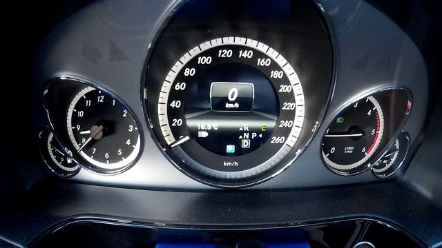 Mercedes-Benz E 250 CDI 2013 0-100 acceleration in Eco mode