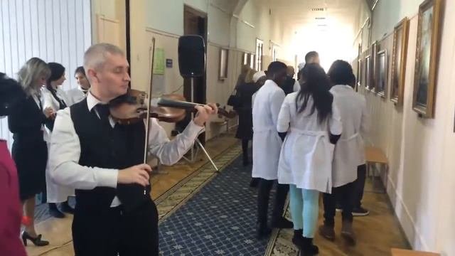 Открытие выставки в мединституте