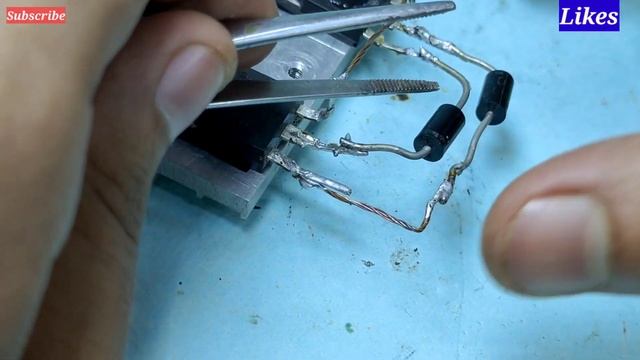 i make 1000W simple POWERFUL 12Vdc to 220Vac Inverter at home using MOSFET