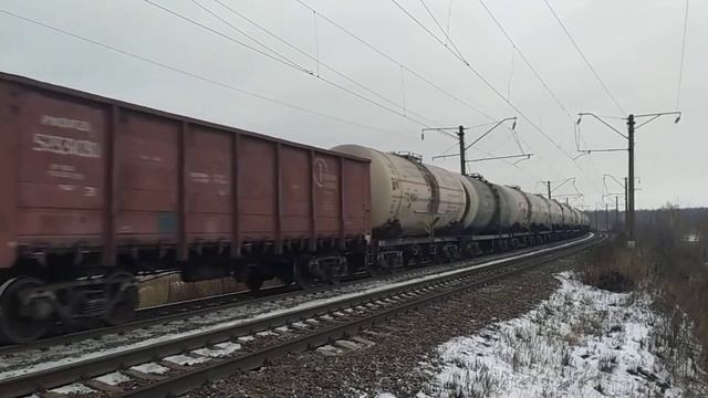 "Тифон перед переходом ?" Электровоз ВЛ80С-704 с грузовым поездом