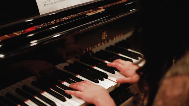 Valentin Martel Trio - Through The Fences