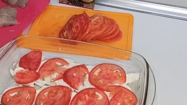 Это блюдо готова кушать хоть каждый день! Всего лишь РЫБА+ПОМИДОР+КАБАЧОК, а как вкусно и сочно!
