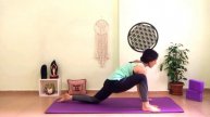 25 Dakikalık Yoga Akışı ile Bacak ve Kalça Açma