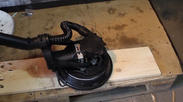 Треш!!!  Без Пыли ? Шлифмашина для стен и потолков Жираф Revolt как DeWalt ?