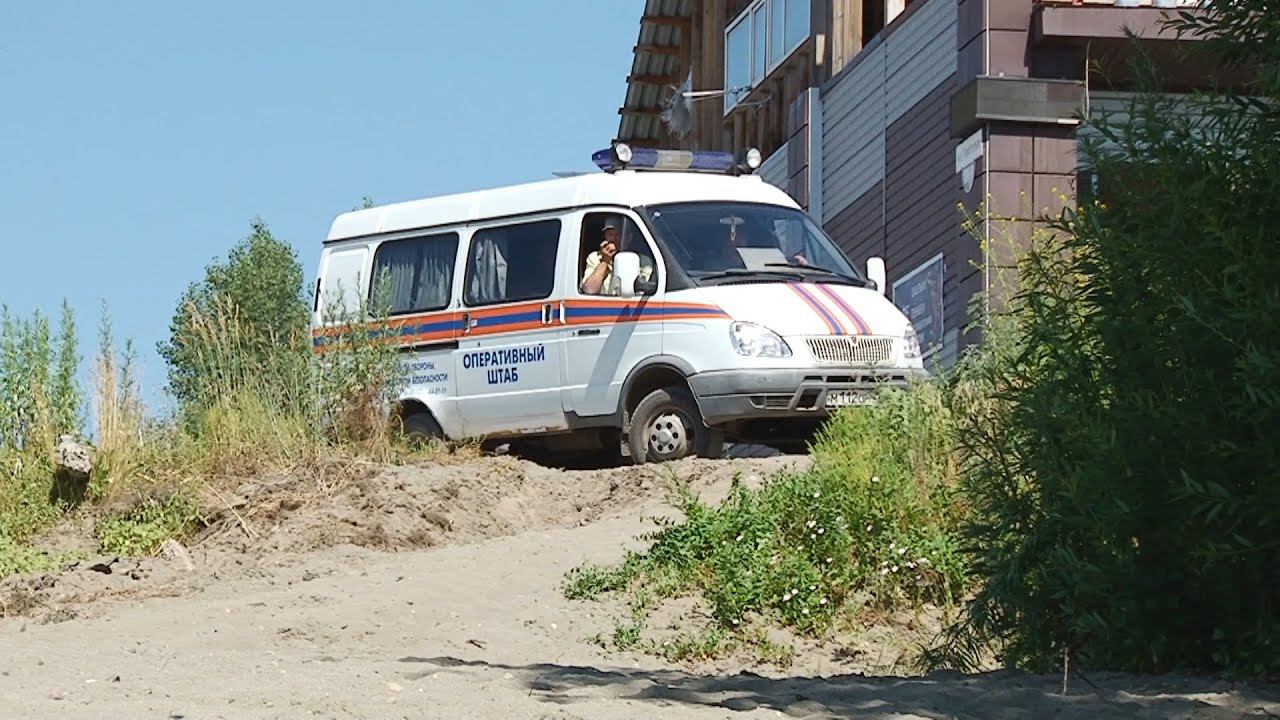 На официальном пляже в Бийске едва не утонул подросток ("Будни", 18.07.24г., Бийское телевидение)