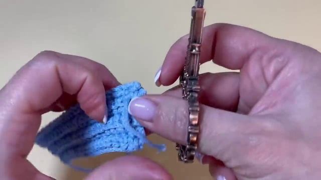 ? Самая простая вязаная игрушка  из остатков пряжи крючком