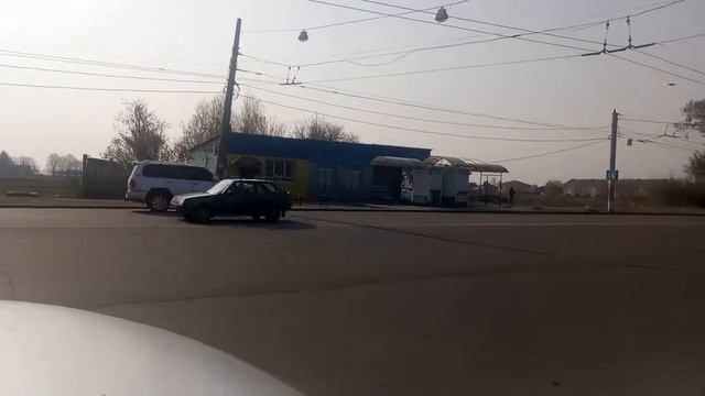 Олень в военной форме на джипе в магазин решил зайти г. Сумы