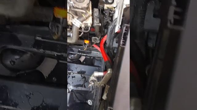 Opel Astra Yedek Su Deposu temizliği Ve Sensörü Sökümü - Reserve water tank and the sensor
