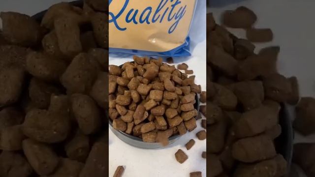 Сухой корм премиум класса для собак YUMMI Premium Quality Мясное ассорти  20 кг