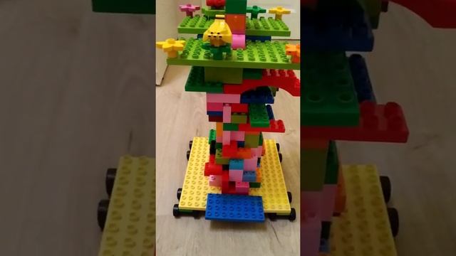 Скала испытаний из Лего дупло