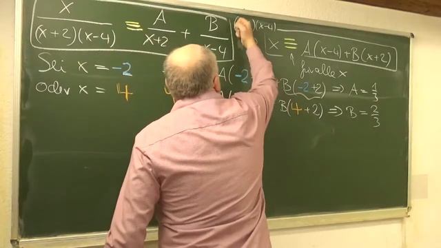Partialbruchzerlegung: Die Grenzwertmethode  x/(x^2-2x-8)  | Mathematik beim Mathe Schmid