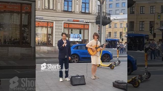 Волшебный голос на улицах Питера. Неаполитанская песенка |Любимая Россия #моипутешествия #питер