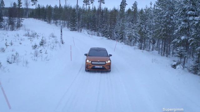 New Skoda ENYAQ Coupe RS iV 2023 vs New Skoda ENYAQ RS iV - Which one is better on snow?