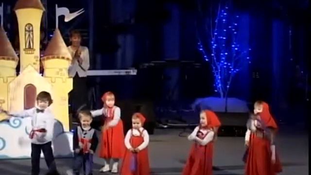 Детское выступление "Матрешки"