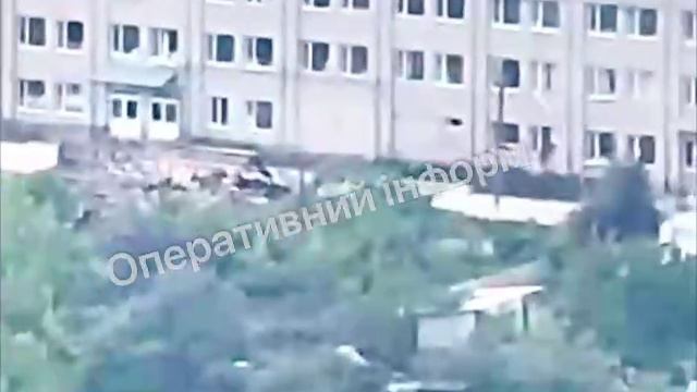 Армия России взяла штурмом укрепрайон ВСУ, в Волчанске центральную больницу,разрезая город на две ча
